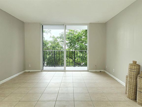 3rd image of 1800 N Andrews Avenue #5H