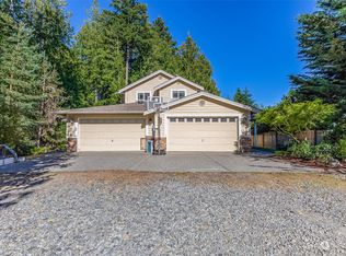 19415 N Danvers Rd #A & B, Lynnwood, WA 98036