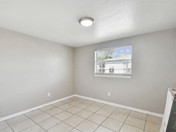 tampa-florida-82242378 picture