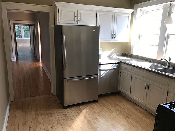 3rd image of 4440 N Saint Louis Ave APT 2Z