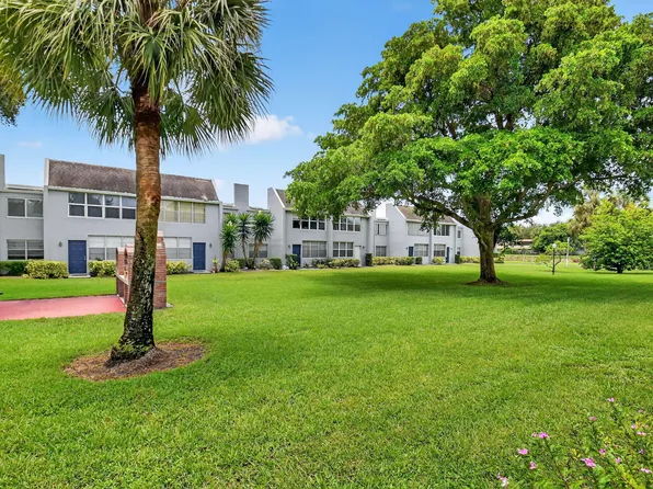 2340 SW 22 Avenue #312, Delray Beach, FL 33445