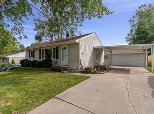 2947 E Seneca Ave, Des Moines, IA 50317