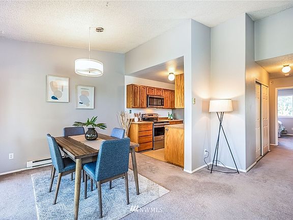 4th image of 17430 Ambaum Blvd S APT 3