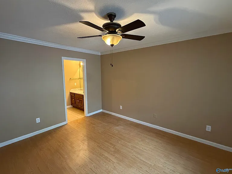 1524 Forestview Dr SW — Photo 14