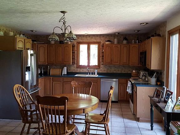 3rd image of 293 Private Road 2913