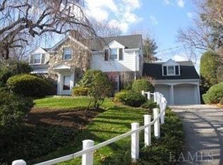 260 Beverly Rd, Scarsdale, NY 10583