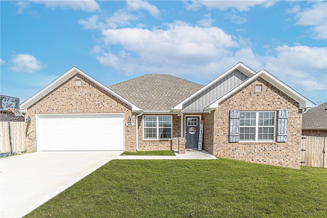 1004 Brook St, Gentry, AR 72734 Zillow