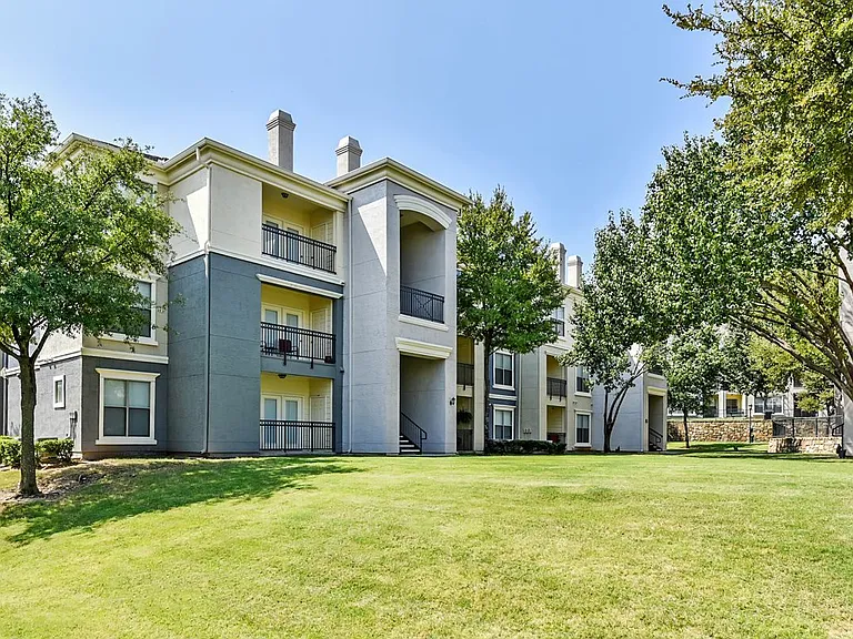 Abbey at Vista Ridge — Photo 11