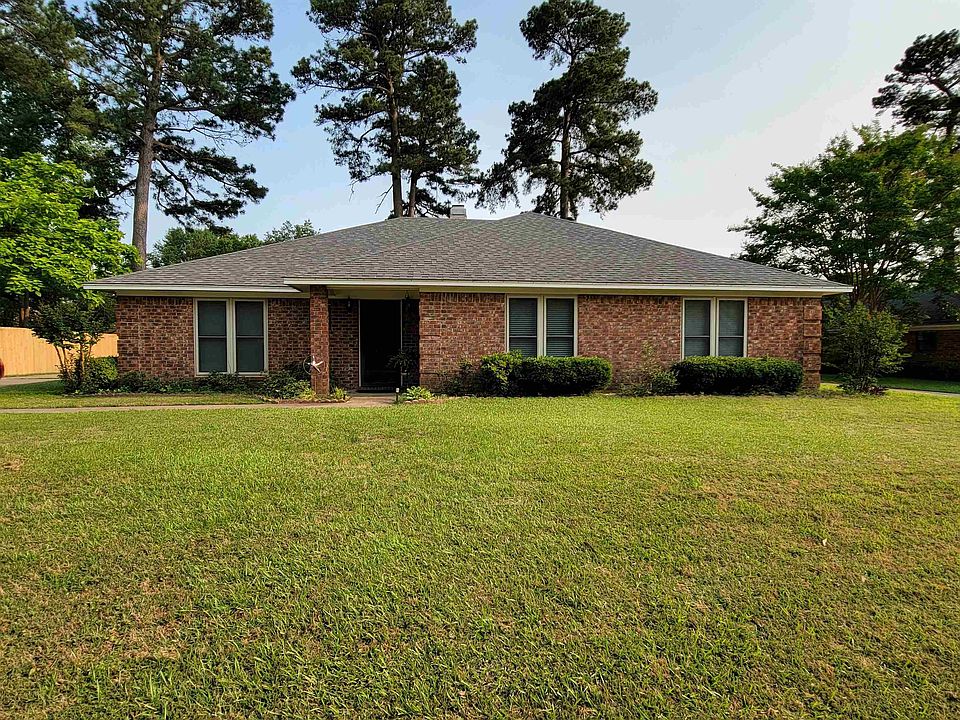 1st image of 205 Larkspur Ln