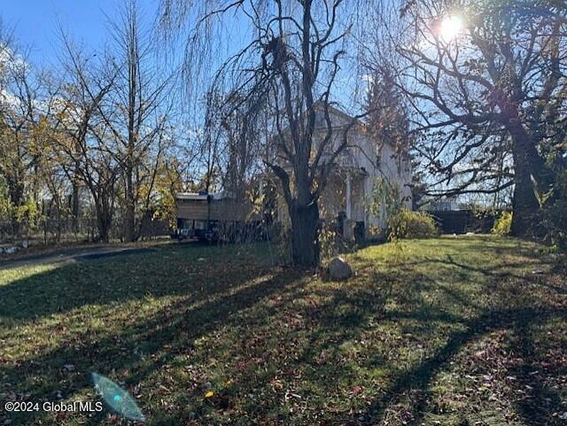5th image of 282 Livingston Avenue