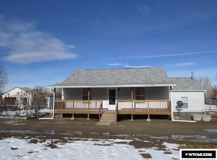 22 N Mountain View Dr, Riverton, WY 82501