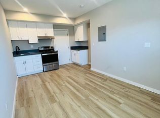 4270 W 4th St #17, Los Angeles, CA 90020