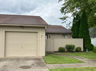 411B 57th St #B, Vienna, WV 26105