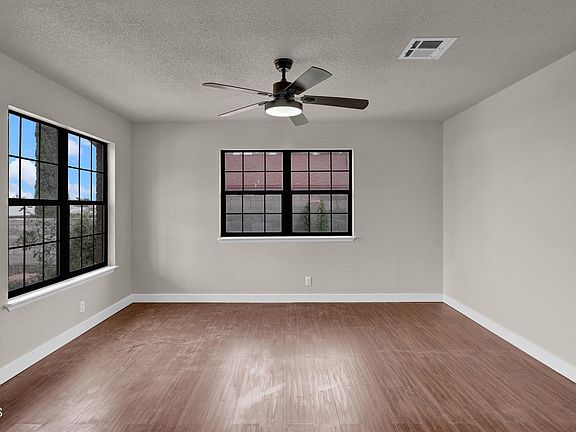 2nd image of 148 Green Desert Cir