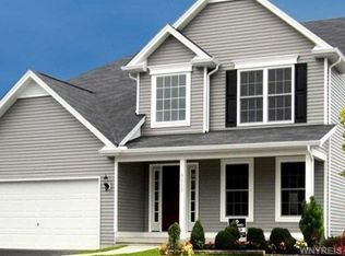 2415 Agassiz Dr, Hamburg, NY 14085