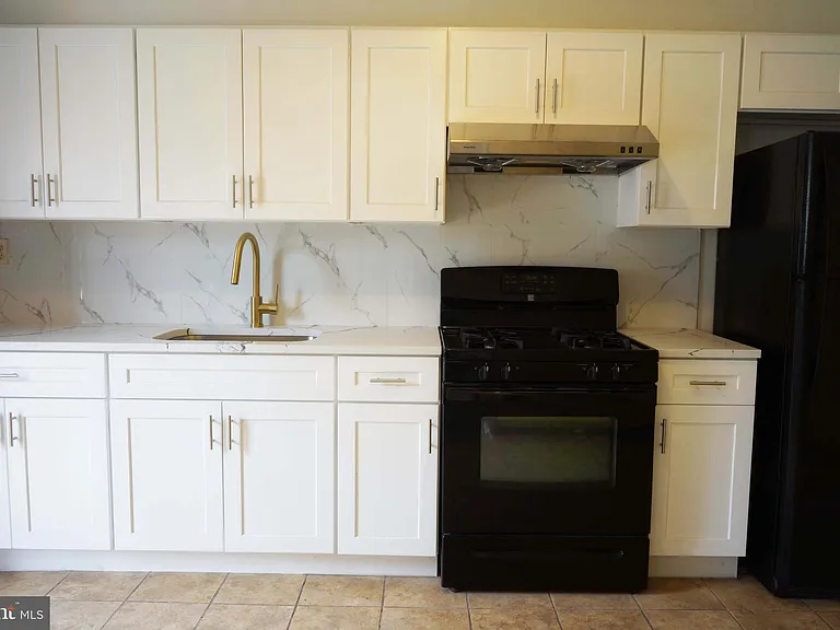 2601 S Iseminger St #1 — Photo 13