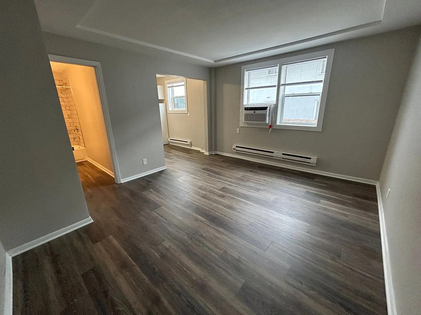1743 Thomas Ave W — Photo 3