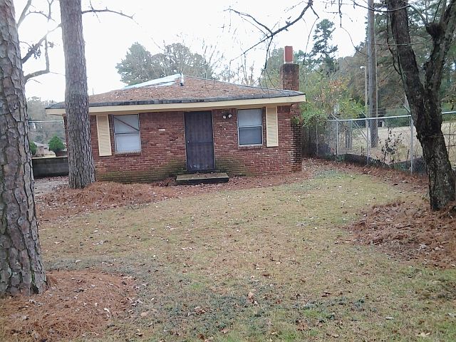 2nd image of 4271 E Side Dr