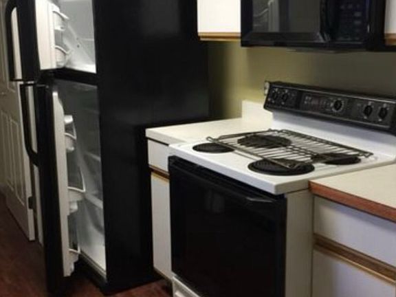 3rd image of 1667 Weatherstone Dr #54