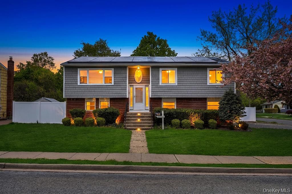 226 Princess Street, Hicksville, NY 11801 | MLS #1018043 | Zillow