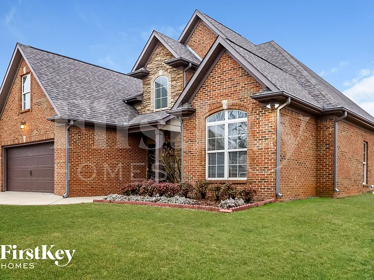 5830 Heritage Park Dr — Photo 3