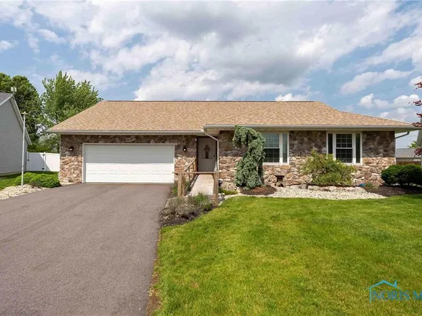 501 Flintlock Ct, Findlay, OH 45840