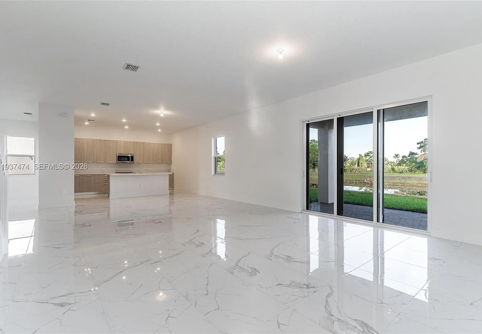 Reserve At Davie — Photo 3