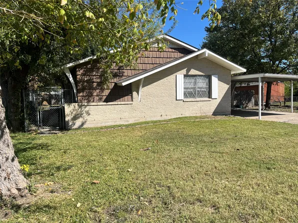 4310 Birch Dr, Mesquite, TX 75150