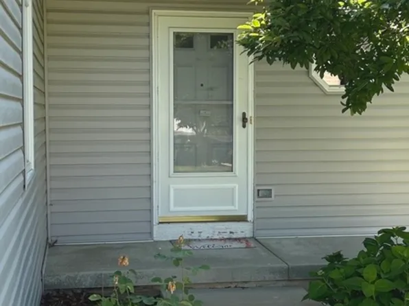 713 Harmony Ct, North Aurora, IL 60542