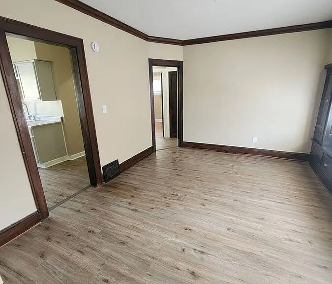 3806 Highland Rd — Photo 11