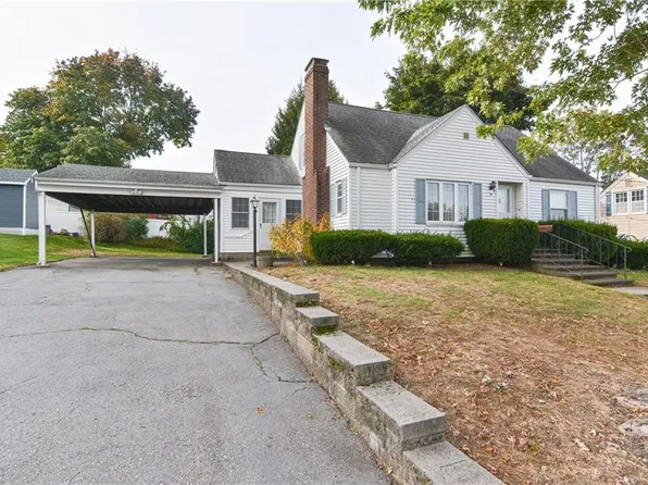 19 Hillside Ave, East Providence, RI 02914