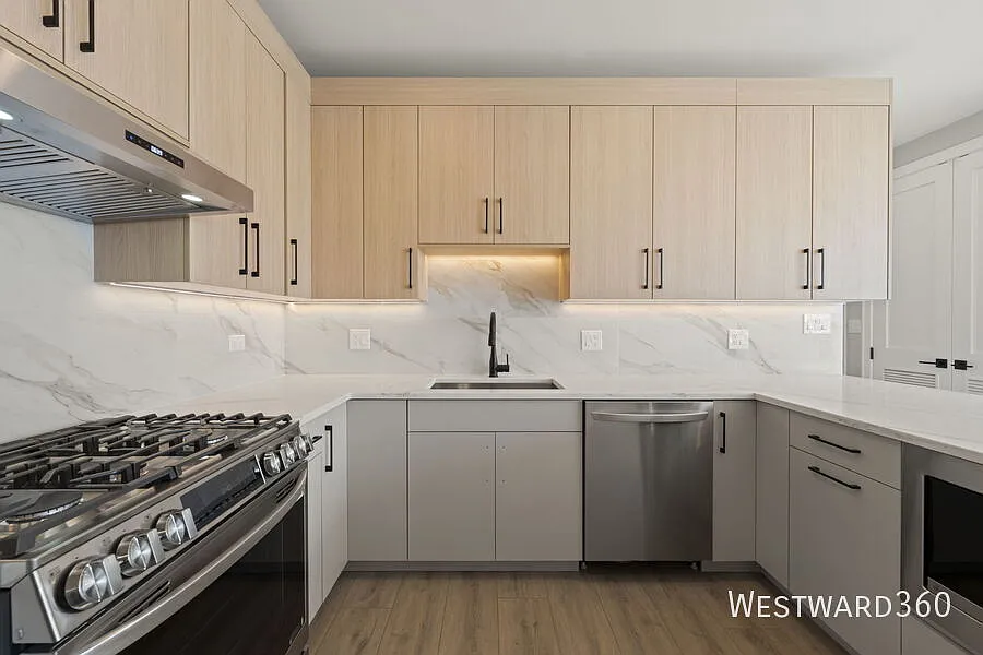 Great two bed/two bath unit near Medical Distric — Photo 4