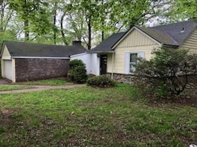 24300 Simmons Ave, Southfield, MI, 48033