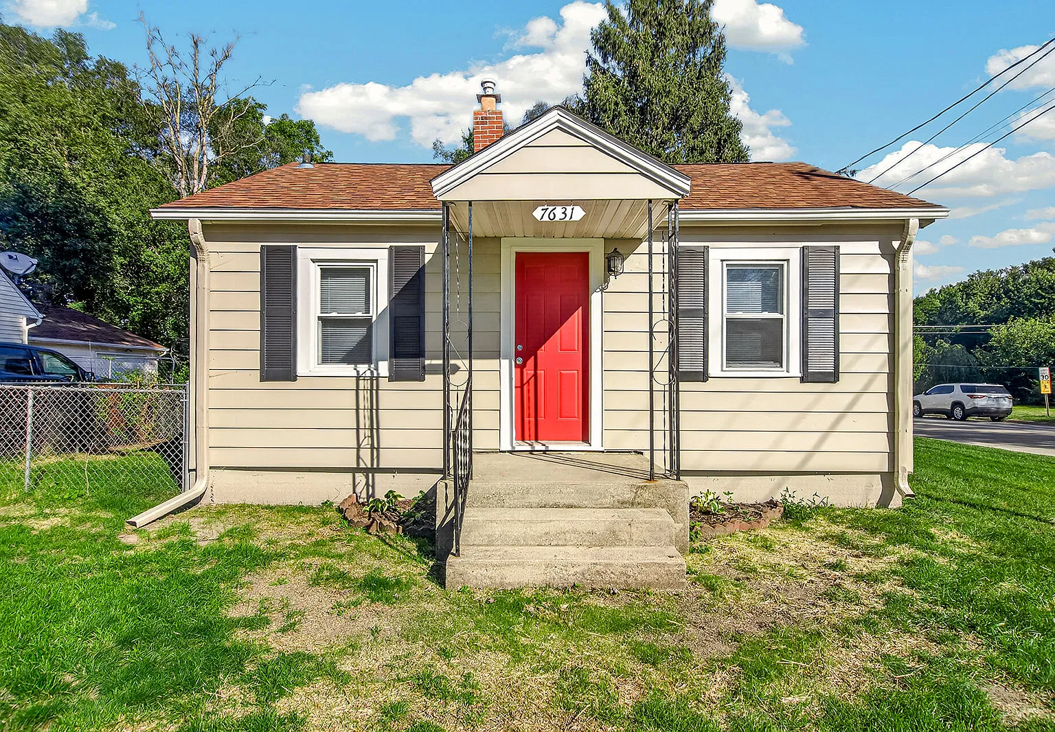 3 bed, 1410 sqft, $1,900 — Photo 1