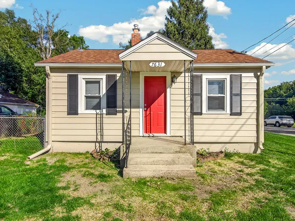 7631 Elm Ave, Machesney Park, IL 61115