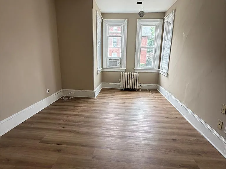 450 Market St — Photo 7