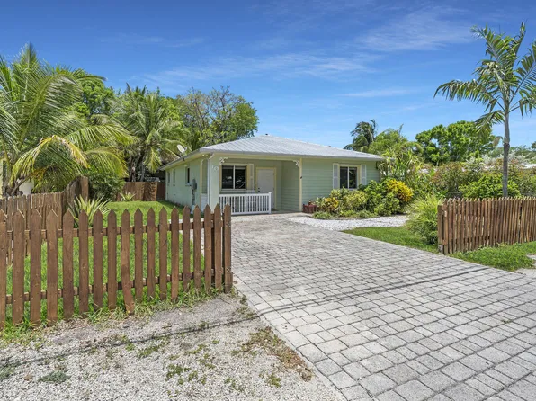 10 Rose Pl, Key Largo, FL 33037