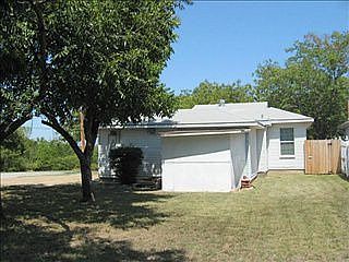 3rd image of 737 College St