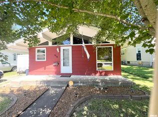 616 S 12th St, Herrin, IL 62948