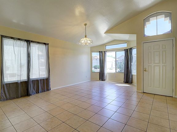 2nd image of 526 W Kelton Ln