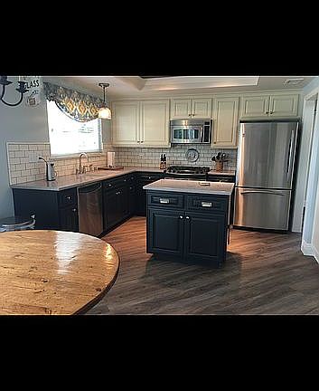 5th image of 1290 Versailles Cir
