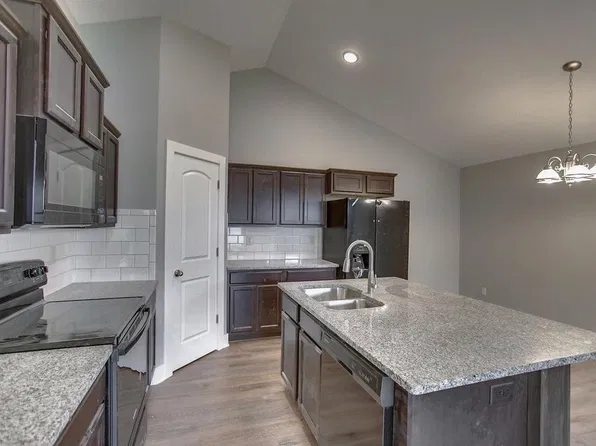 2120 E Cedar Tree St, Park City, KS 67219