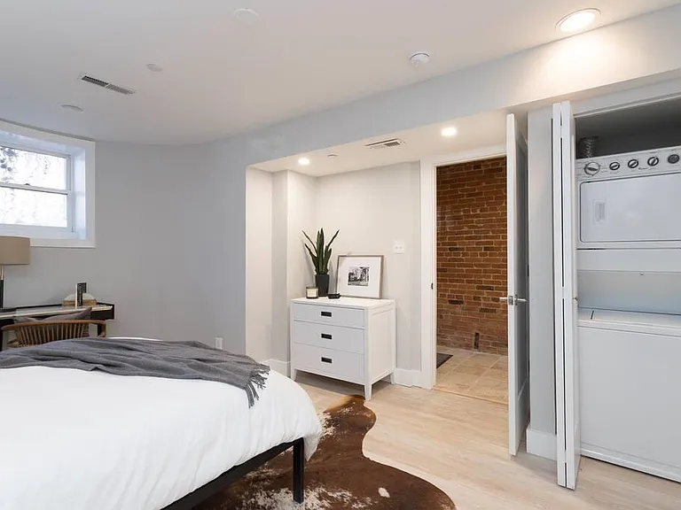 1704 Q St NW #B — Photo 17