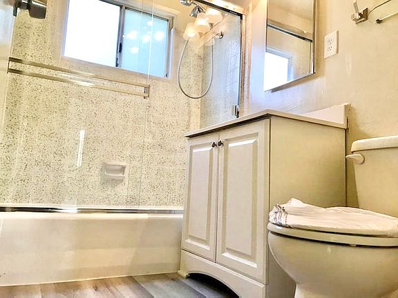 2nd image of 3932 Sawtelle Blvd #3A