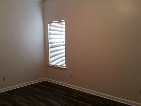 5th image of 1209 Brady Hollow Ln
