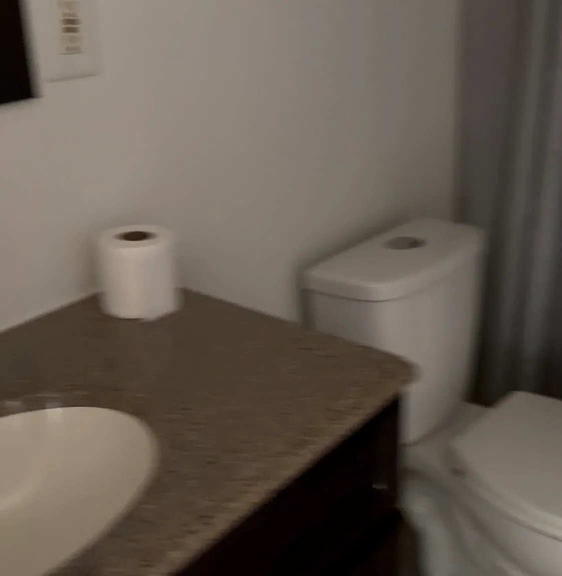 3 bed, 1100 sqft, $1,300 — Photo 3