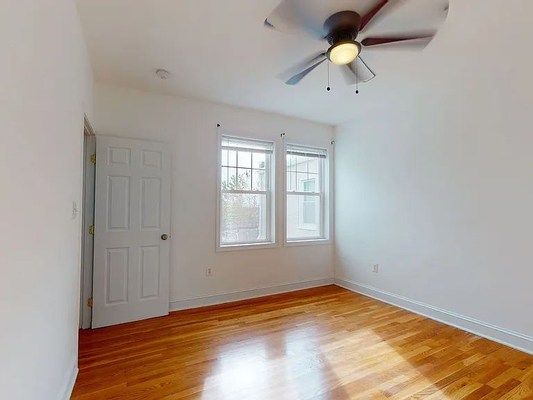 2824 12th St NE #203 — Photo 12