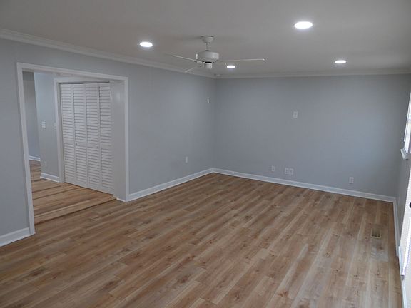 5th image of 406 N Kerr Ave #A