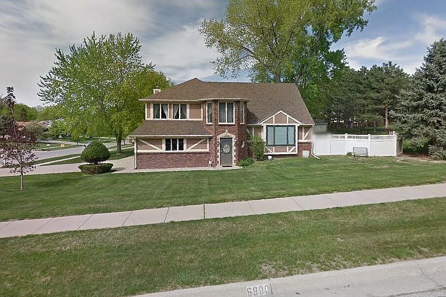 1st image of 6900 Berrywood Ln