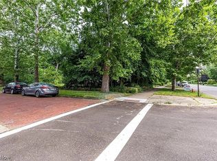 2962 W 14th St, Cleveland, OH 44113